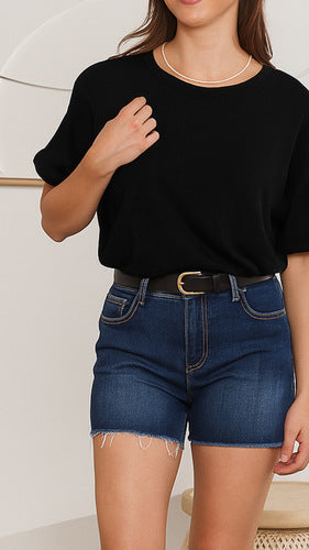 MOMA Chic Black Short - Sleeve Top: Elevate Your Casual Look Instantly
