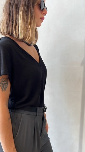 MOMA Relaxed Fit V - Neck Top | Black, Timeless & Stylish