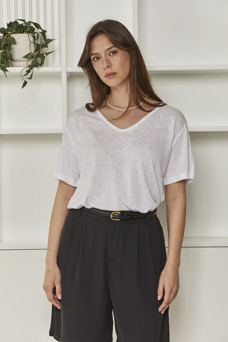 MOMA Relaxed Fit V - Neck Top | White, Timeless & Airy