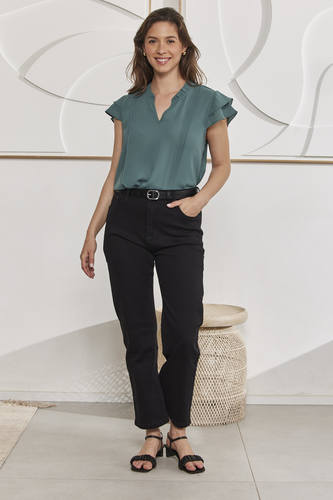 MOMA Dark Green V - Neck Garment | Comfort Meets Refined Fashion