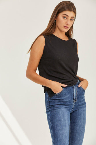 MOMA Black Sleeveless Tee | Blend of Comfort and Subtle Detailing