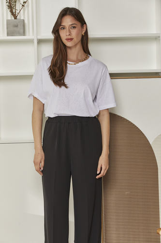 MOMA White Crew Neck Tee | A Staple for Effortless Timeless Style