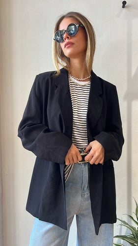 MOMA Black Tailored Garment | Comfort Meets Minimalist Style