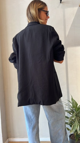 MOMA Black Tailored Garment | Comfort Meets Minimalist Style