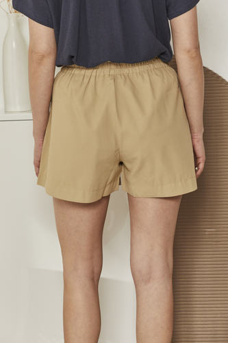 MOMA Relaxed Beige Elastic - Waist Shorts