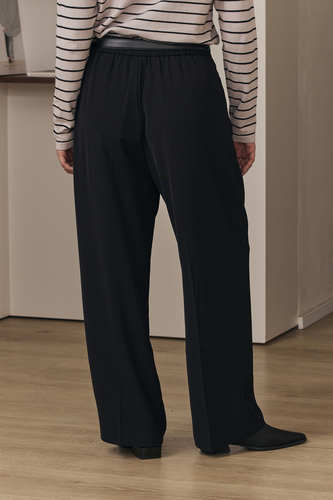 MOMA Stylish Black Belted Wide - Leg Trousers