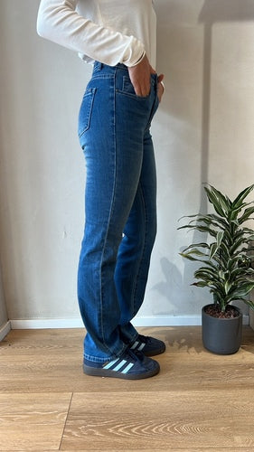 MOMA Comfortable Blue Flared Jeans