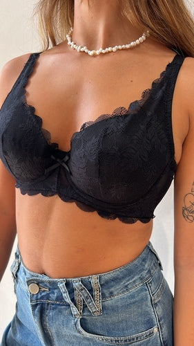 MOMA Black Lace Underwire Bra – Sophisticated Floral Elegance