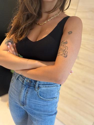 MOMA Black U - Neck Bra: Sleek Support for Everyday Edge